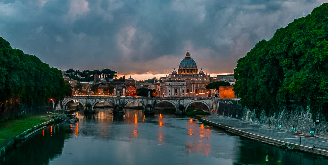 Italy like a local - Sunset in Rome